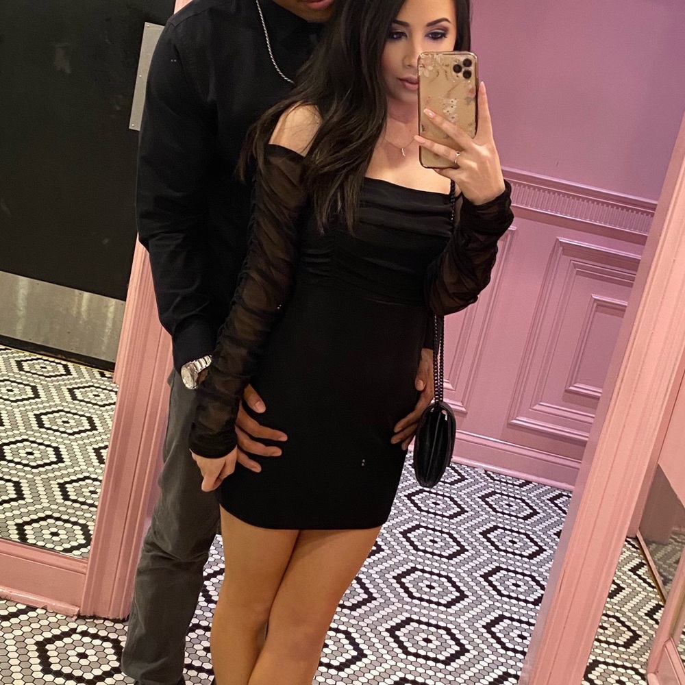 Pretty Little Thing Black Body Con Mini Dress